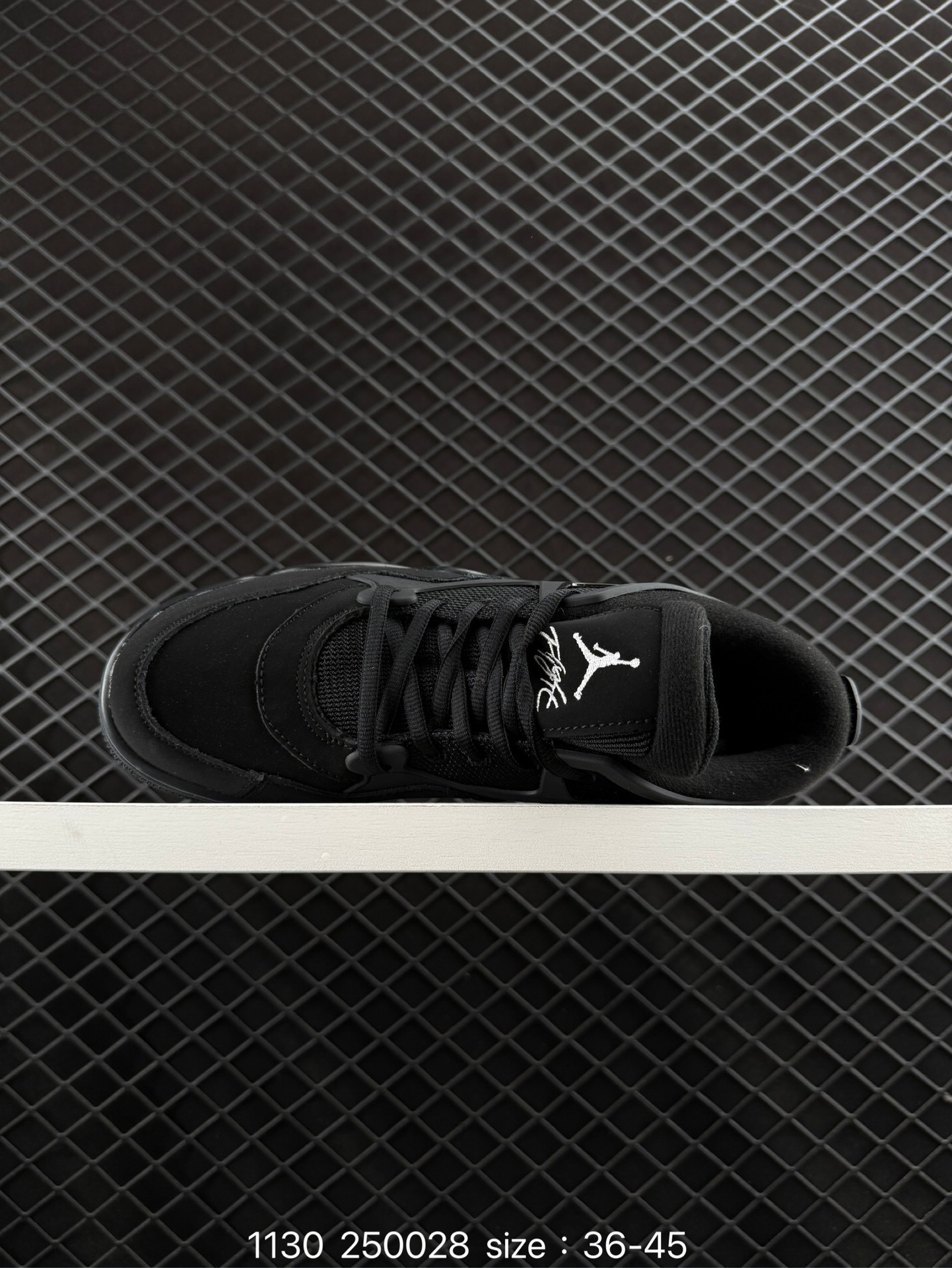 NK  Air Jordan 4 Retro RM